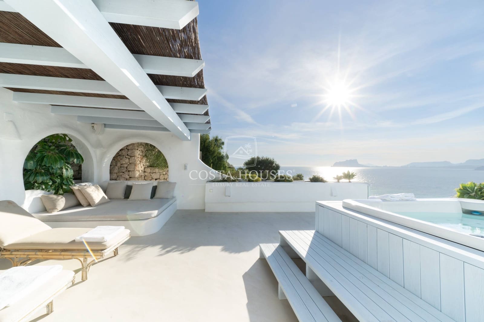 5 bedroom Villa for sale in Moraira with pool garage - € 4,700,000 (Ref: 8864090)