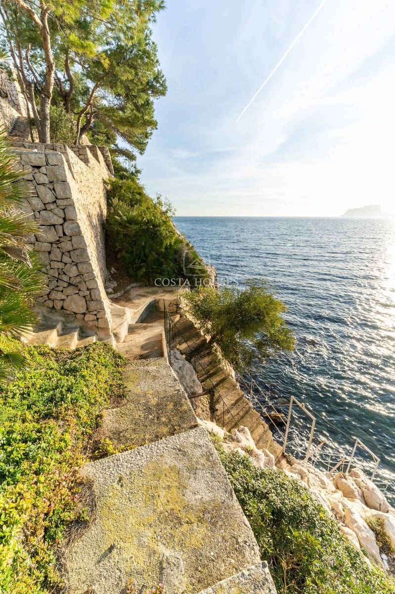 5 bedroom Villa for sale in Moraira with pool garage - € 4,700,000 (Ref: 8864090)