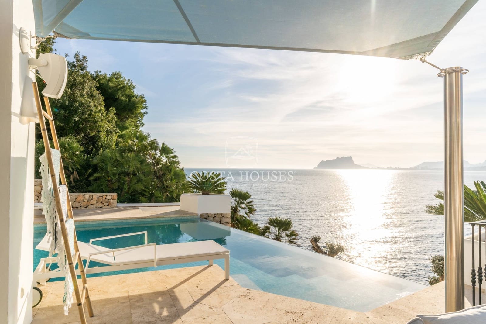 5 bedroom Villa for sale in Moraira with pool garage - € 4,700,000 (Ref: 8864090)