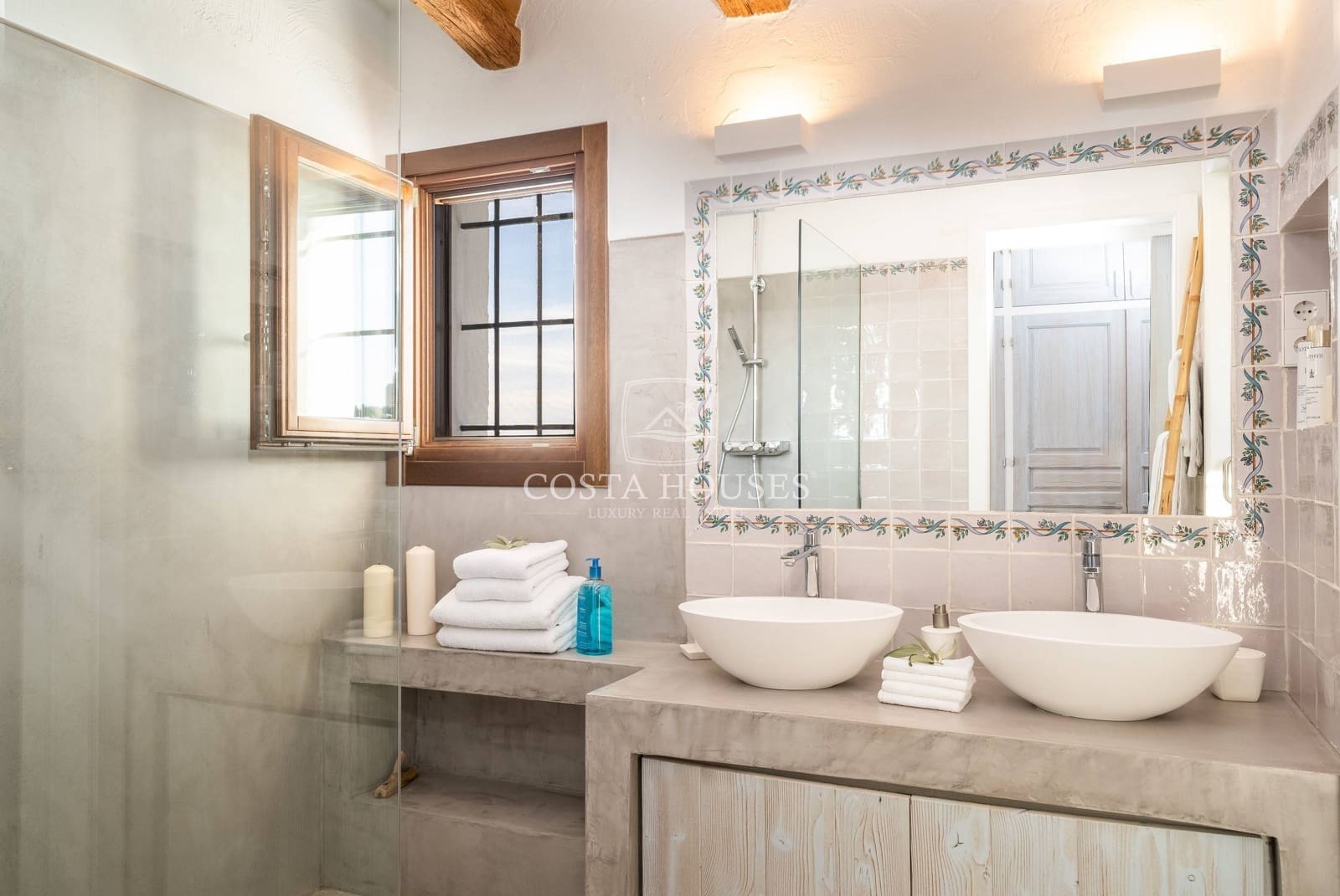 5 bedroom Villa for sale in Moraira with pool garage - € 4,700,000 (Ref: 8864090)