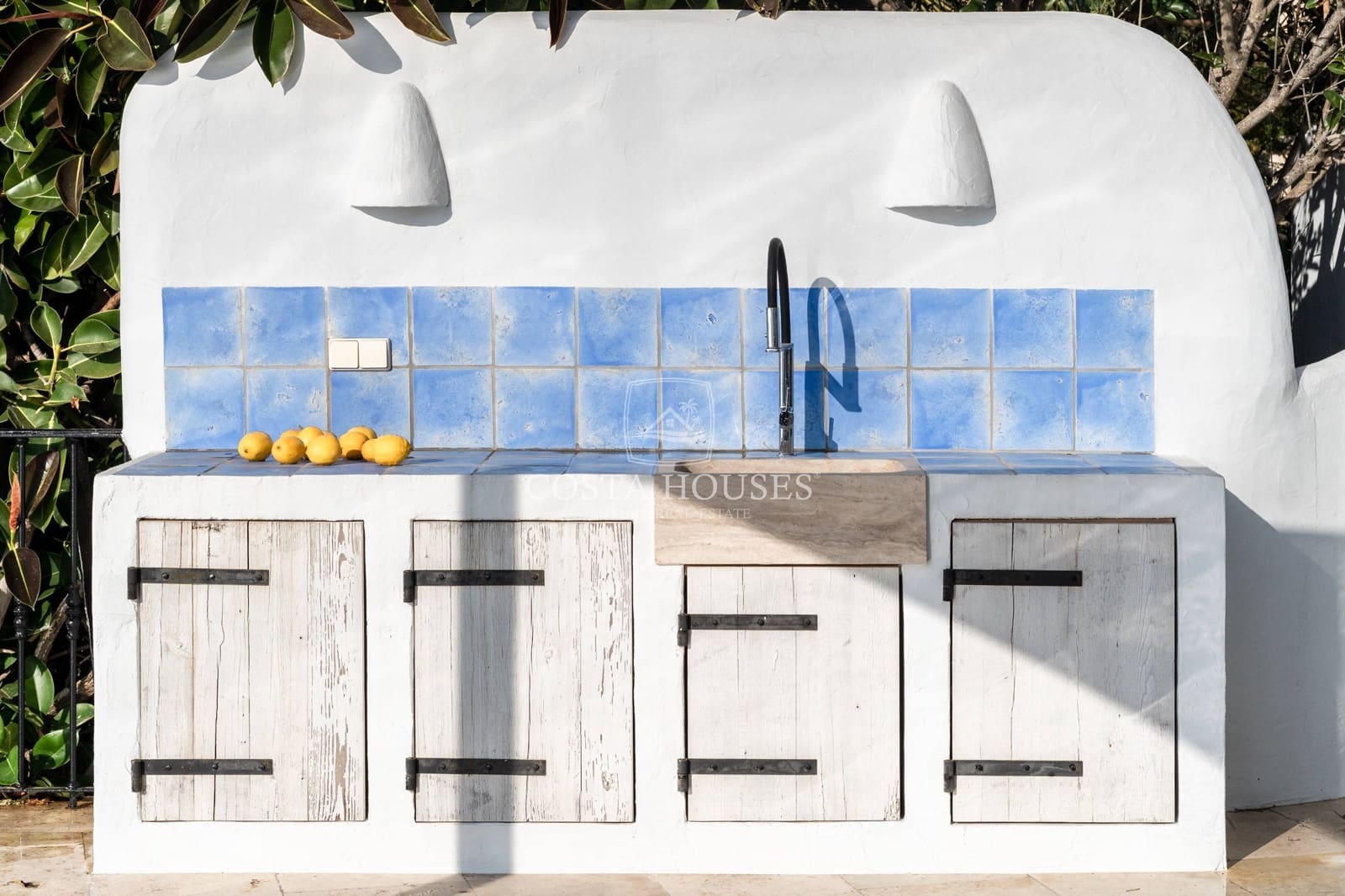 5 bedroom Villa for sale in Moraira with pool garage - € 4,700,000 (Ref: 8864090)