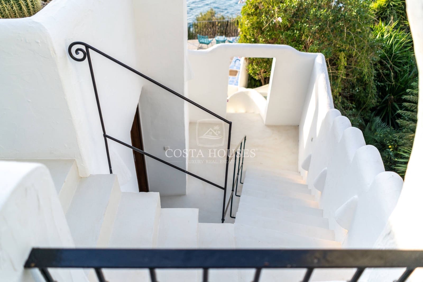 5 bedroom Villa for sale in Moraira with pool garage - € 4,700,000 (Ref: 8864090)