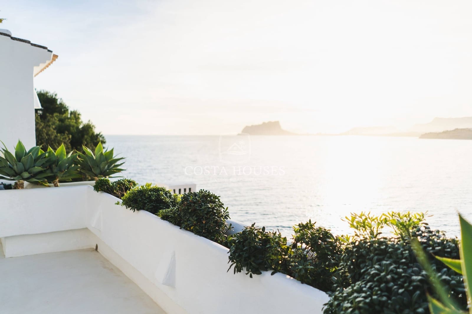 5 bedroom Villa for sale in Moraira with pool garage - € 4,700,000 (Ref: 8864090)