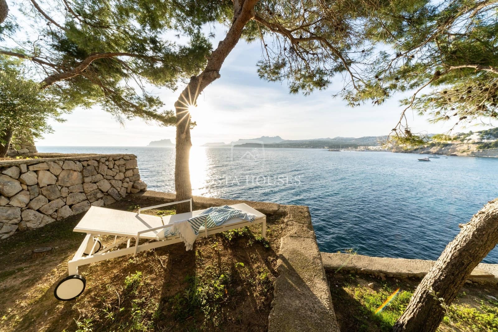 5 bedroom Villa for sale in Moraira with pool garage - € 4,700,000 (Ref: 8864090)