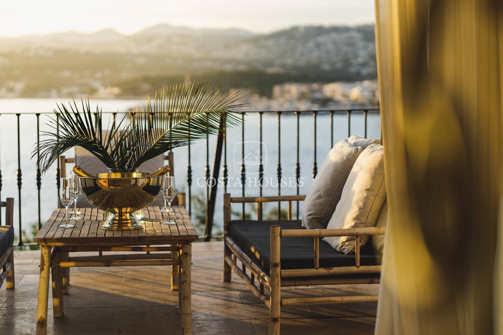 5 bedroom Villa for sale in Moraira with pool garage - € 4,700,000 (Ref: 8864090)