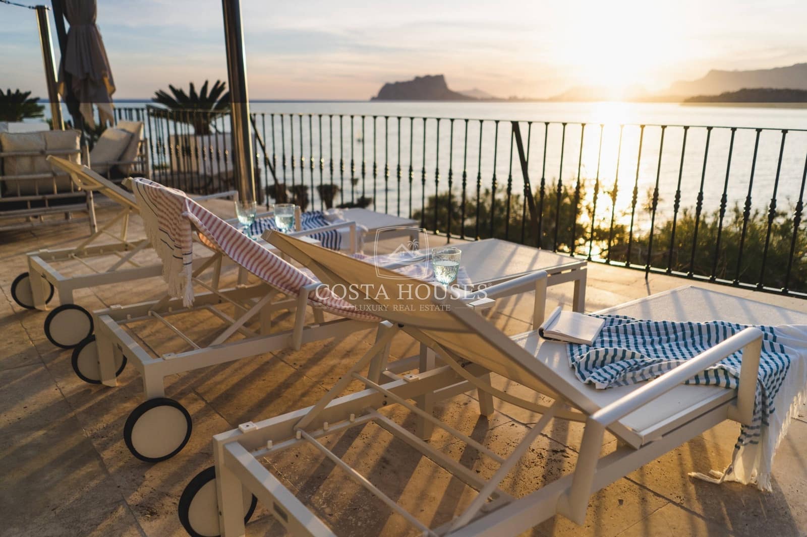 5 bedroom Villa for sale in Moraira with pool garage - € 4,700,000 (Ref: 8864090)