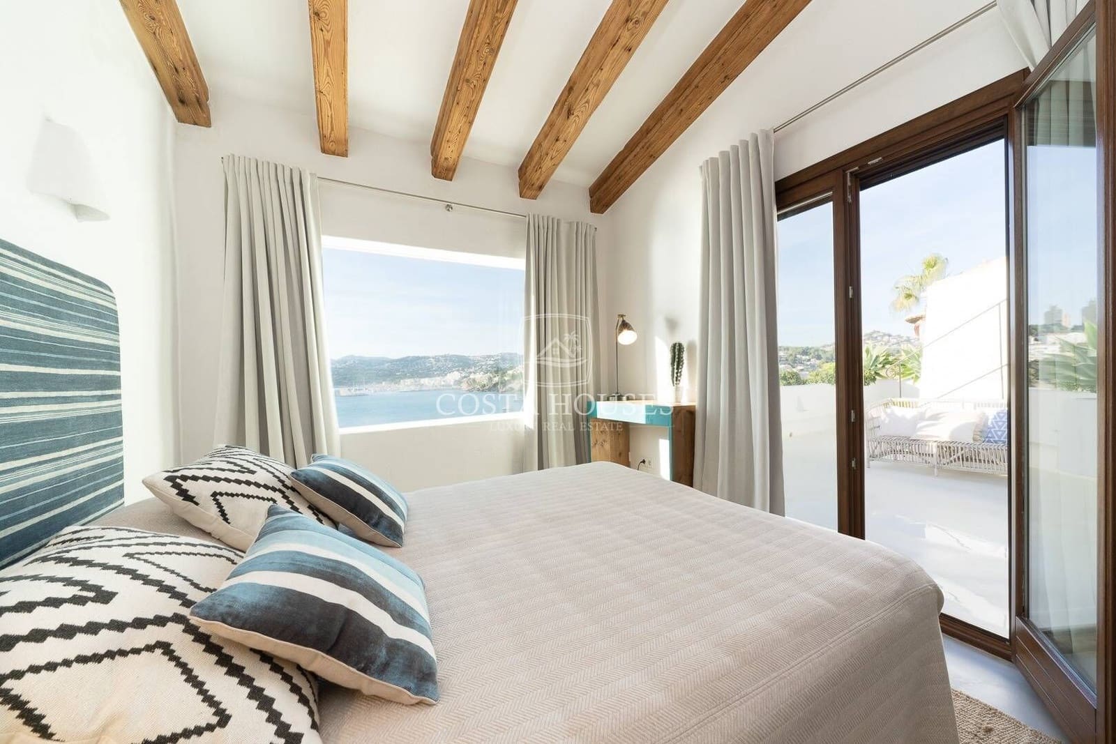 5 bedroom Villa for sale in Moraira with pool garage - € 4,700,000 (Ref: 8864090)