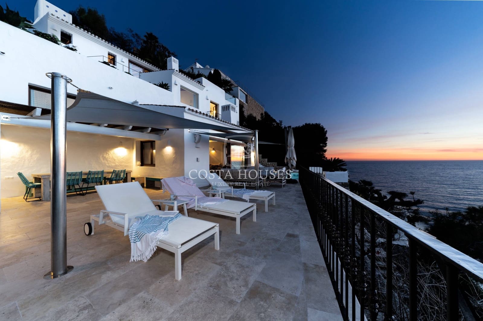 5 bedroom Villa for sale in Moraira with pool garage - € 4,700,000 (Ref: 8864090)