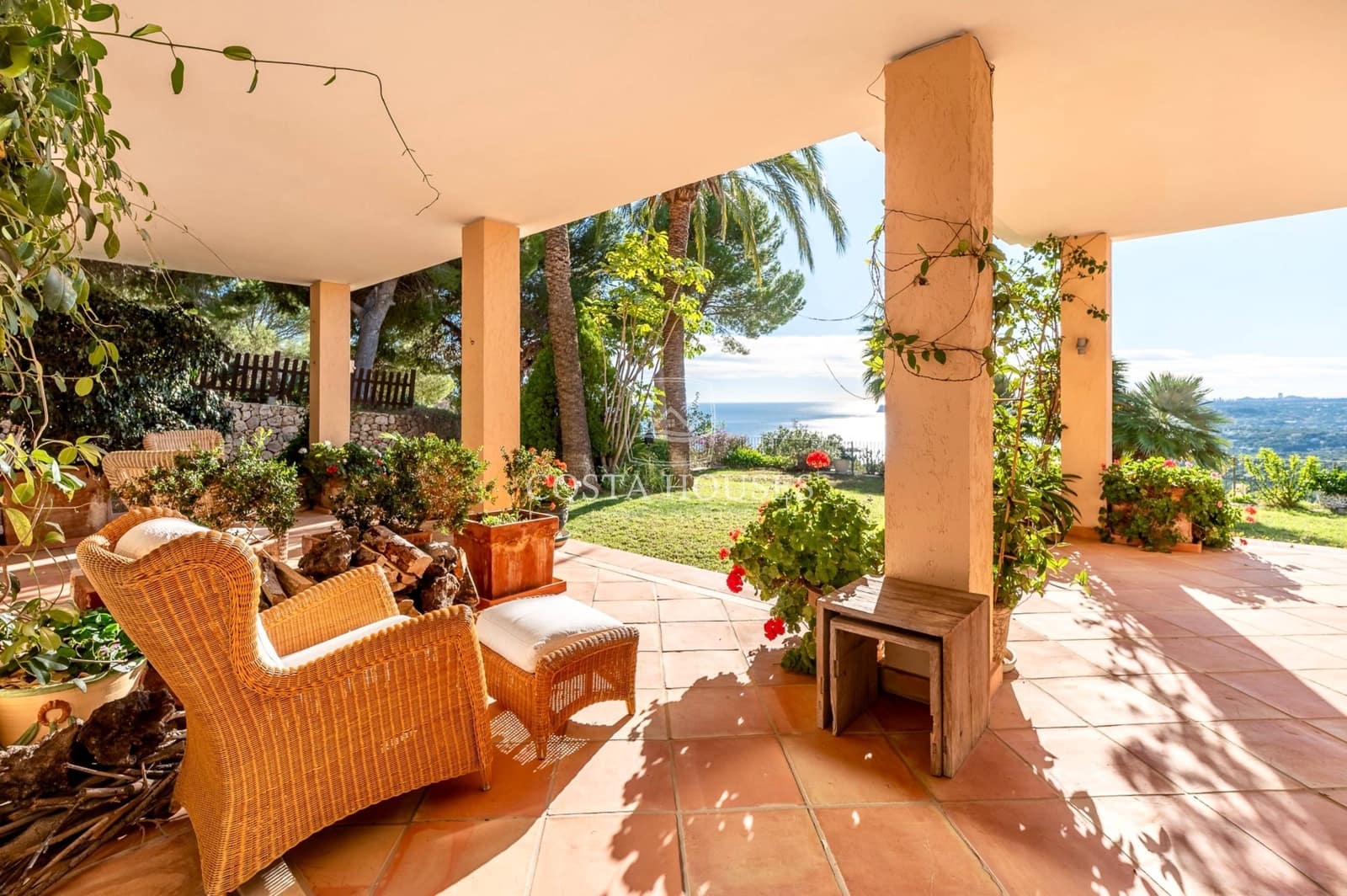 9 bedroom Villa for sale in Altea with pool garage - € 4,725,000 (Ref: 8864091)