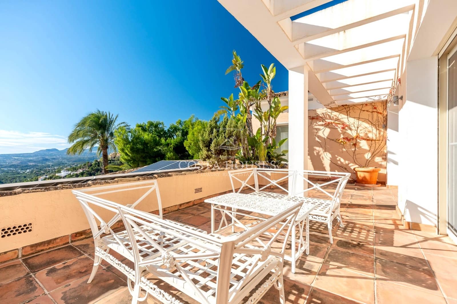 9 bedroom Villa for sale in Altea with pool garage - € 4,725,000 (Ref: 8864091)