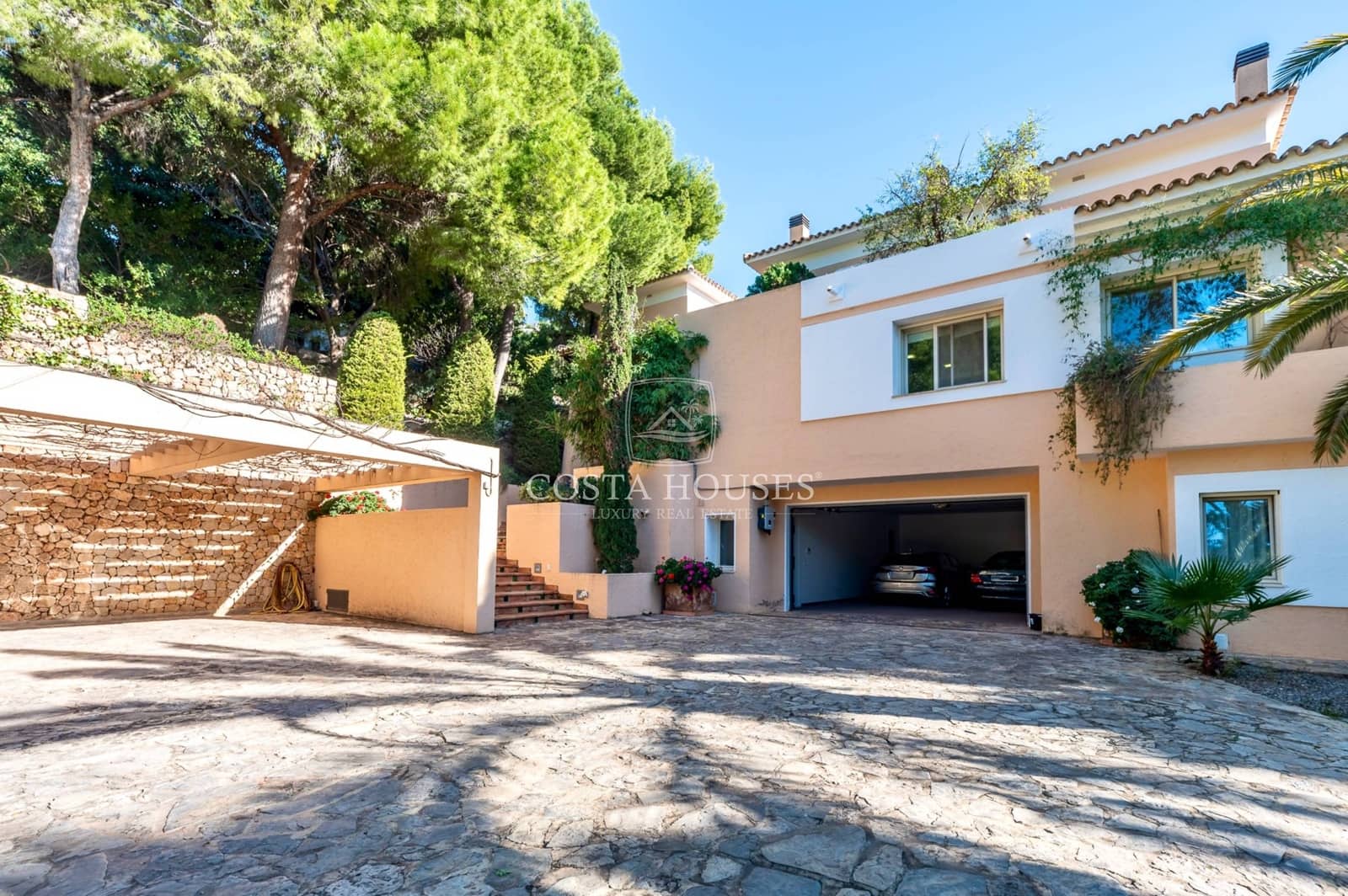 9 bedroom Villa for sale in Altea with pool garage - € 4,725,000 (Ref: 8864091)