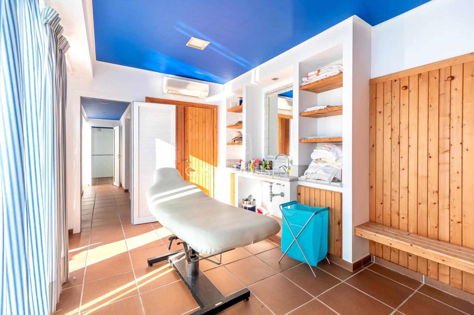 9 bedroom Villa for sale in Altea with pool garage - € 4,725,000 (Ref: 8864091)