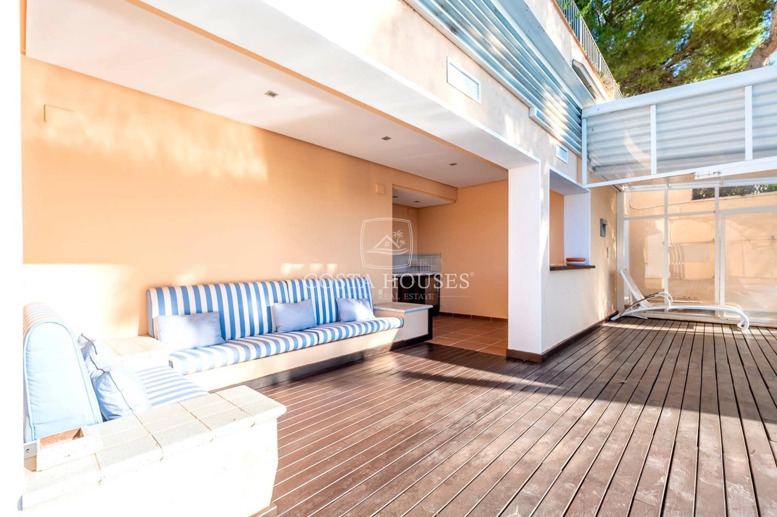 9 bedroom Villa for sale in Altea with pool garage - € 4,725,000 (Ref: 8864091)