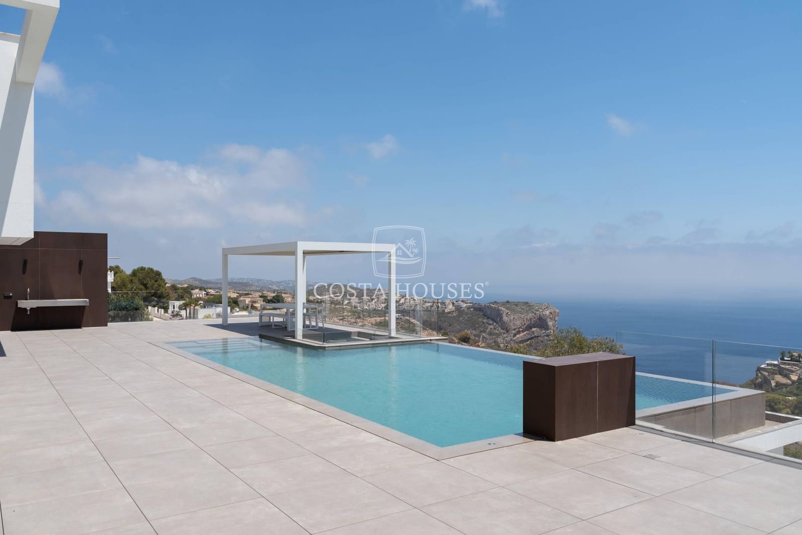 6 slaapkamer Villa te koop in Cumbre del Sol met zwembad garage - € 4.800.000 (Ref: 8864092)