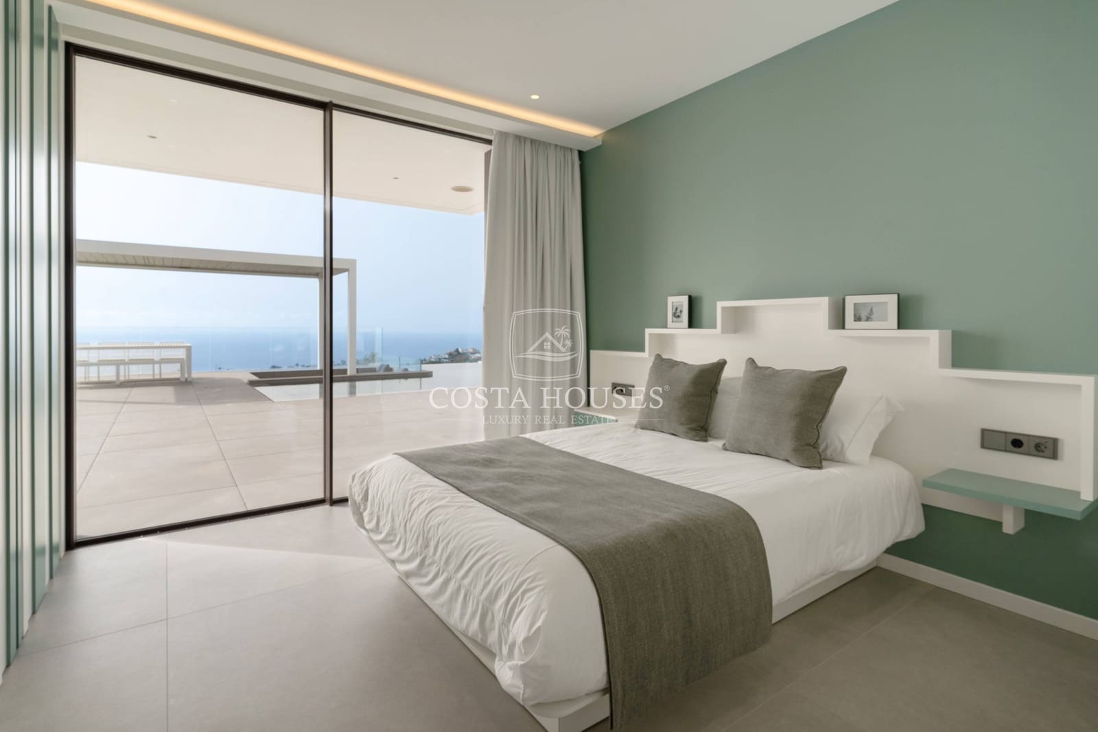 6 slaapkamer Villa te koop in Cumbre del Sol met zwembad garage - € 4.800.000 (Ref: 8864092)