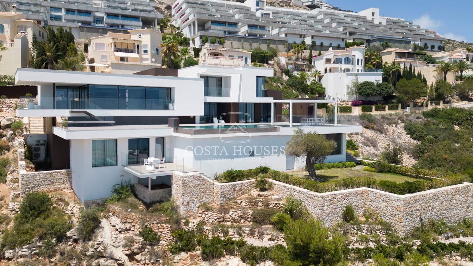 6 slaapkamer Villa te koop in Cumbre del Sol met zwembad garage - € 4.800.000 (Ref: 8864092)