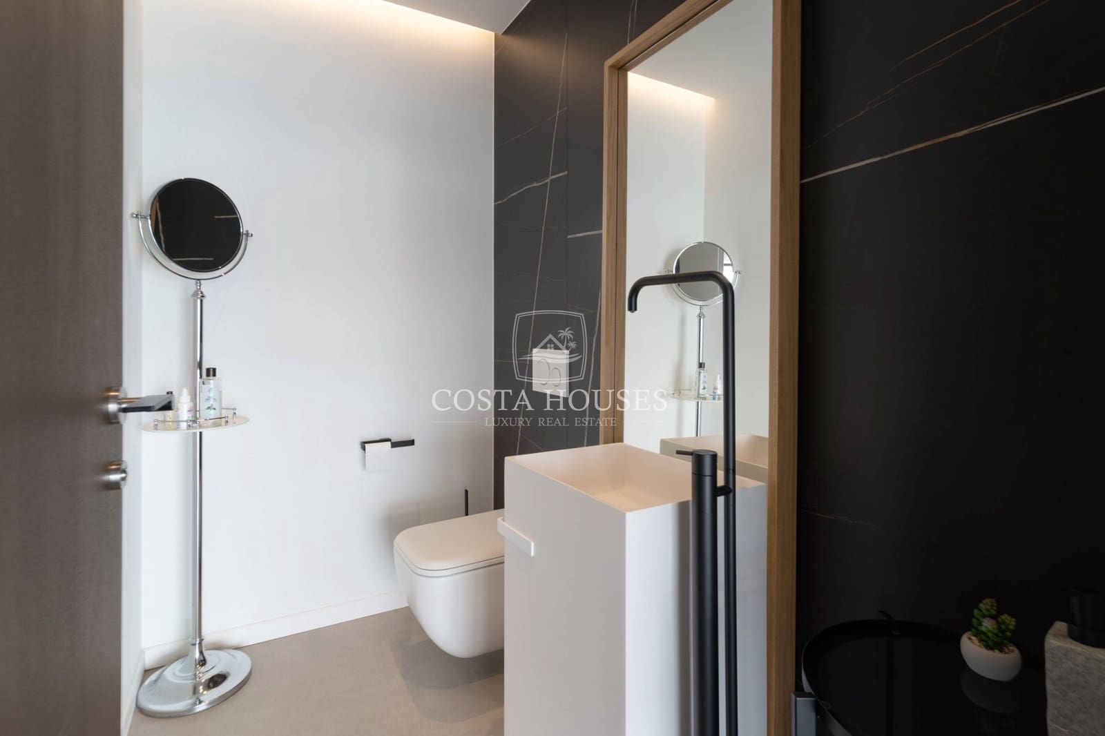 6 slaapkamer Villa te koop in Cumbre del Sol met zwembad garage - € 4.800.000 (Ref: 8864092)