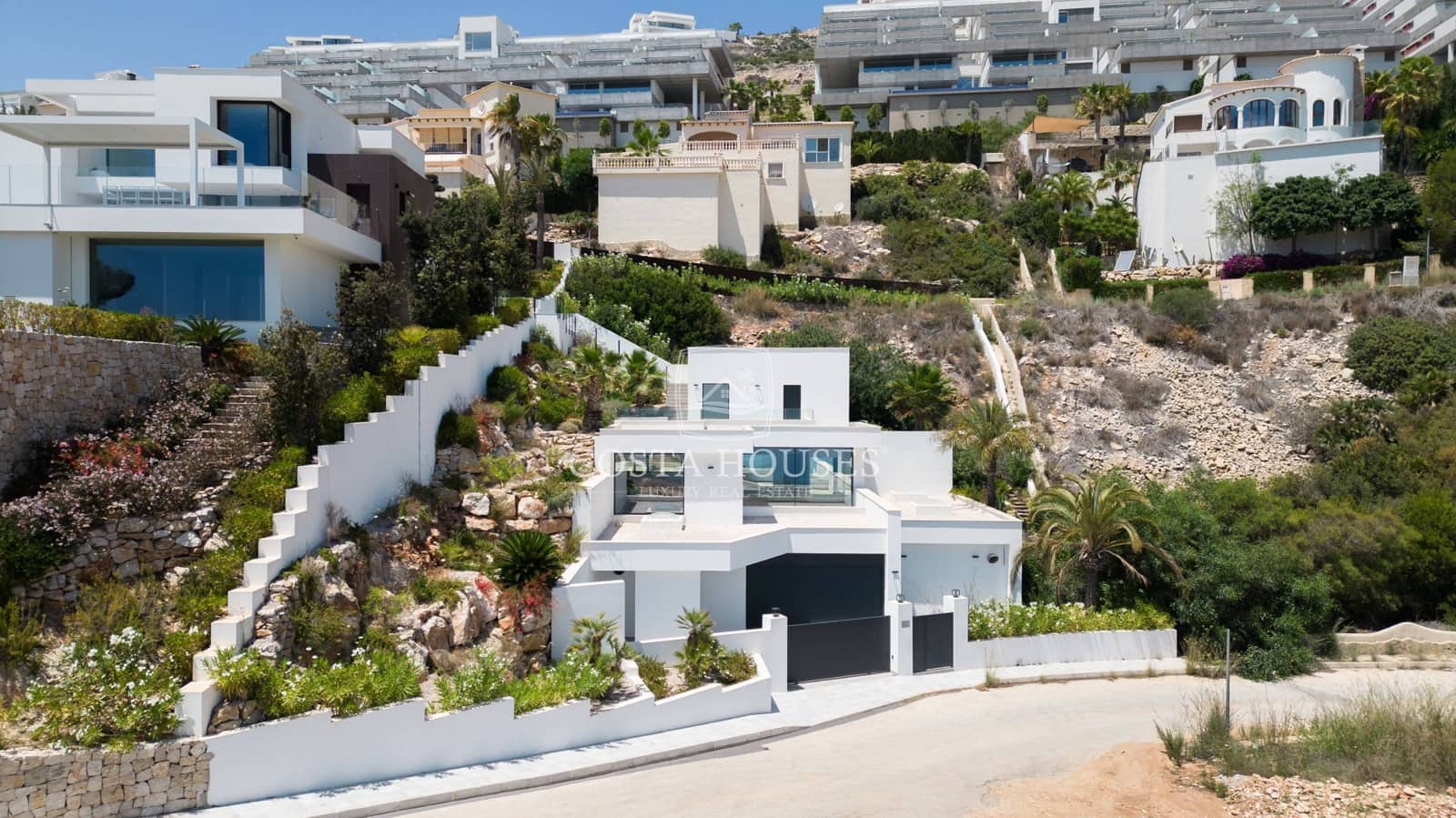 6 slaapkamer Villa te koop in Cumbre del Sol met zwembad garage - € 4.800.000 (Ref: 8864092)