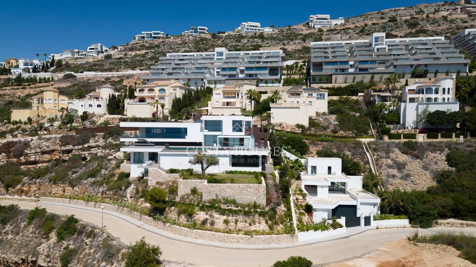 6 slaapkamer Villa te koop in Cumbre del Sol met zwembad garage - € 4.800.000 (Ref: 8864092)