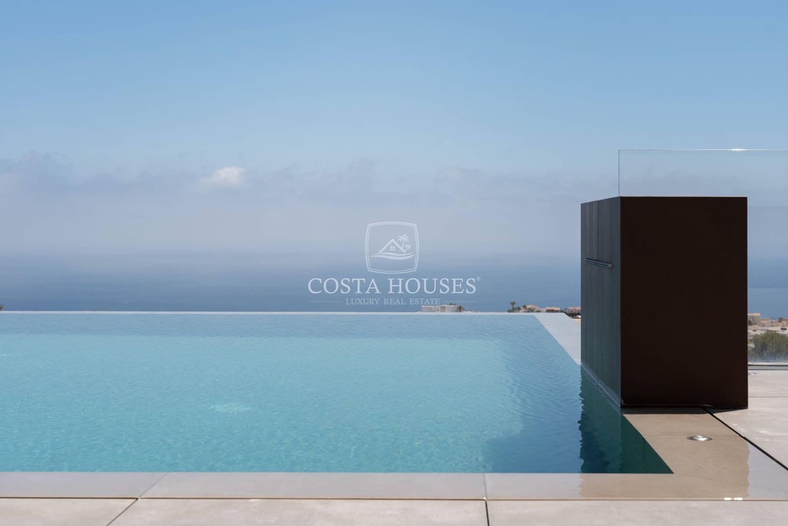 6 soveværelse Villa til salg i Cumbre del Sol med swimmingpool garage - € 4.800.000 (Ref: 8864092)