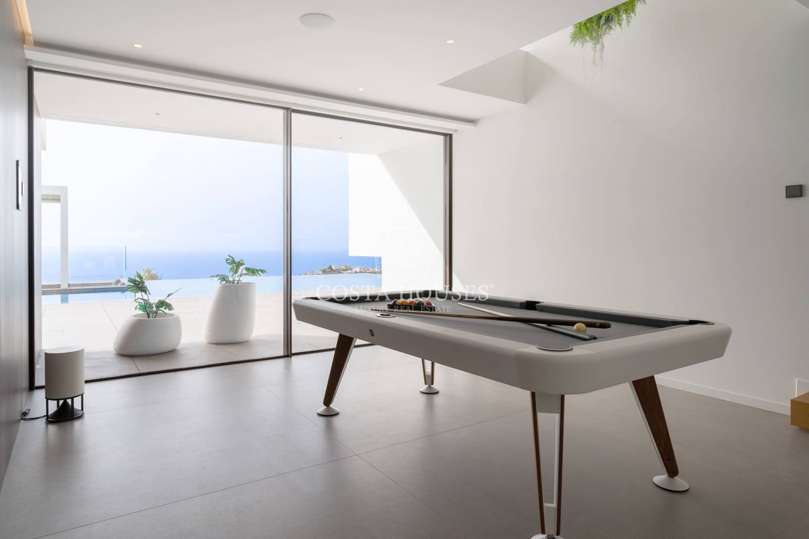 6 soveværelse Villa til salg i Cumbre del Sol med swimmingpool garage - € 4.800.000 (Ref: 8864092)