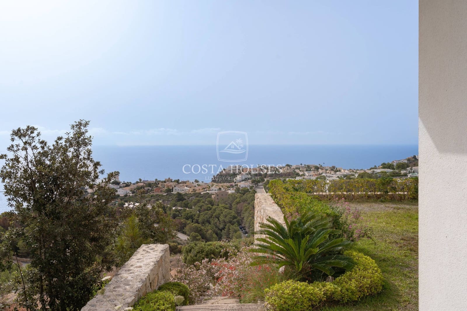 6 soveværelse Villa til salg i Cumbre del Sol med swimmingpool garage - € 4.800.000 (Ref: 8864092)