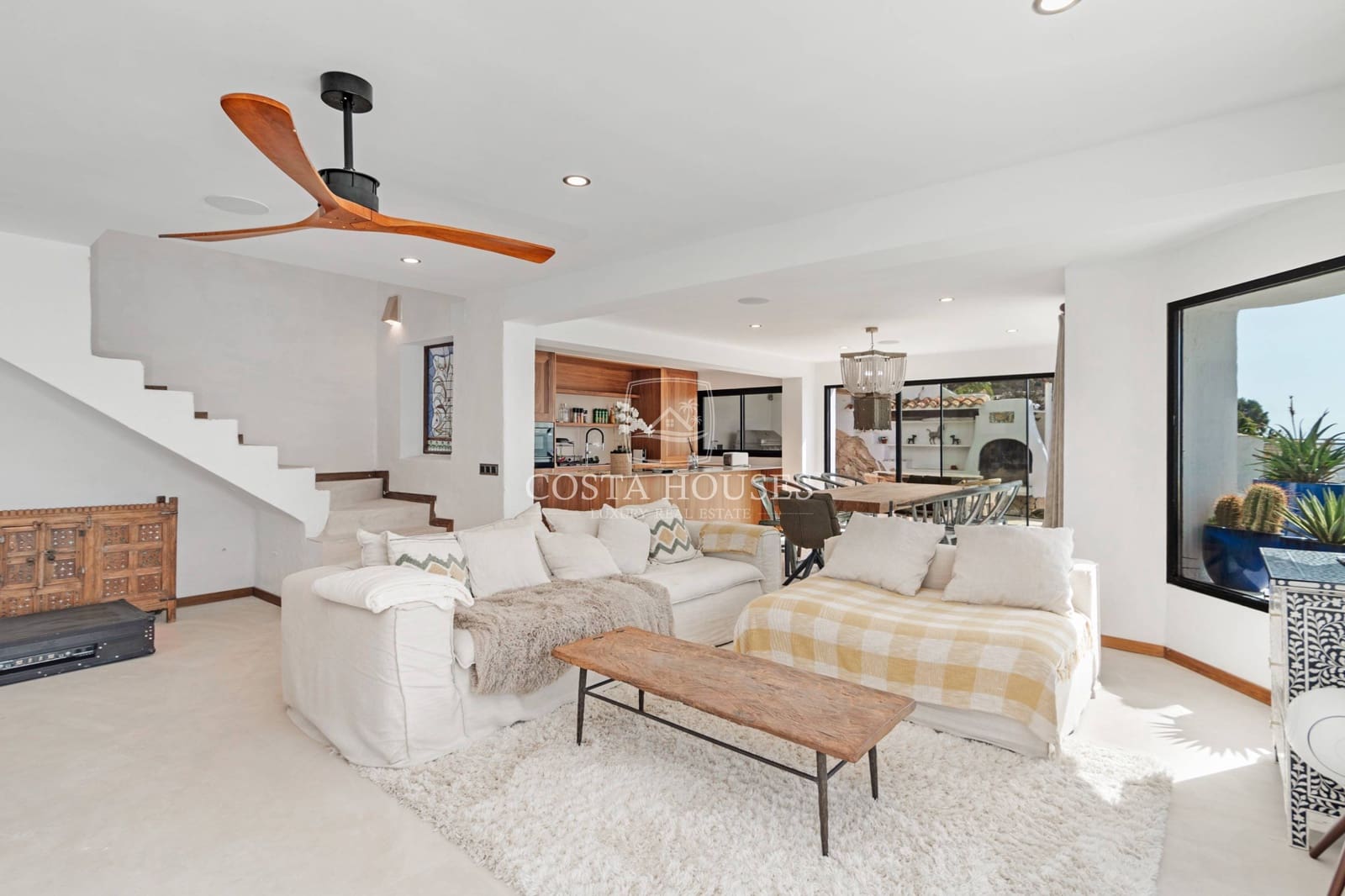 5 bedroom Villa for sale in Moraira with pool - € 5,400,000 (Ref: 8864095)