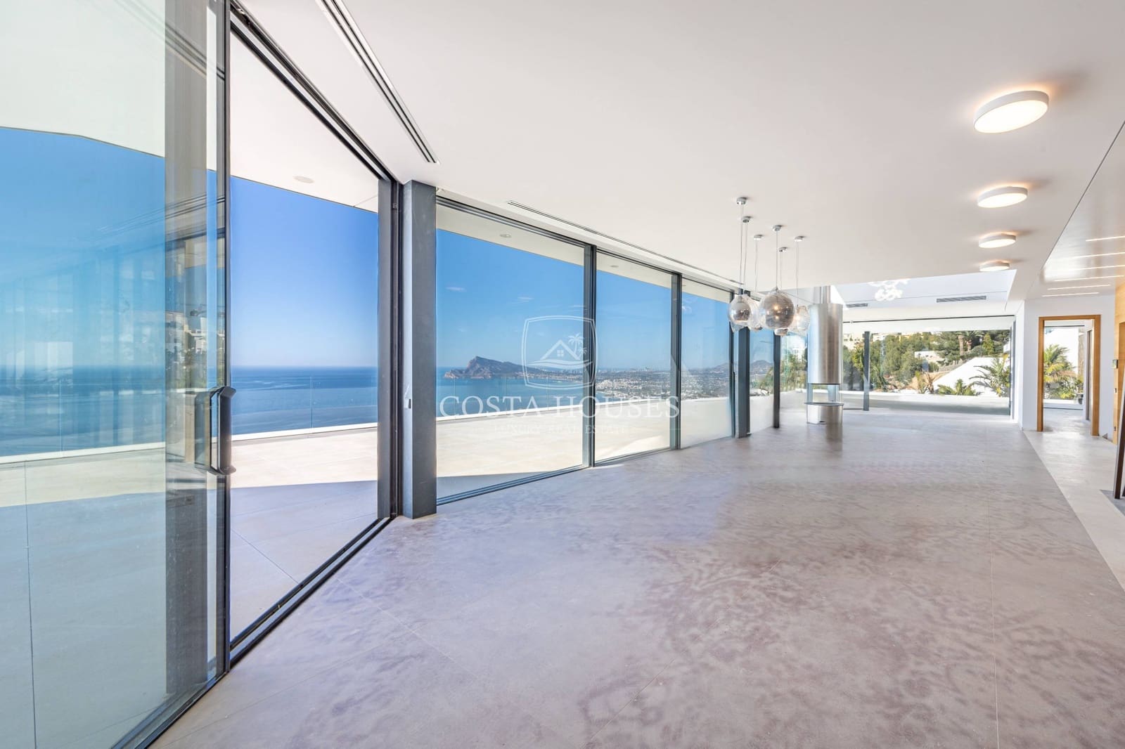 5 bedroom Villa for sale in Altea with pool garage - € 5,200,000 (Ref: 8864100)