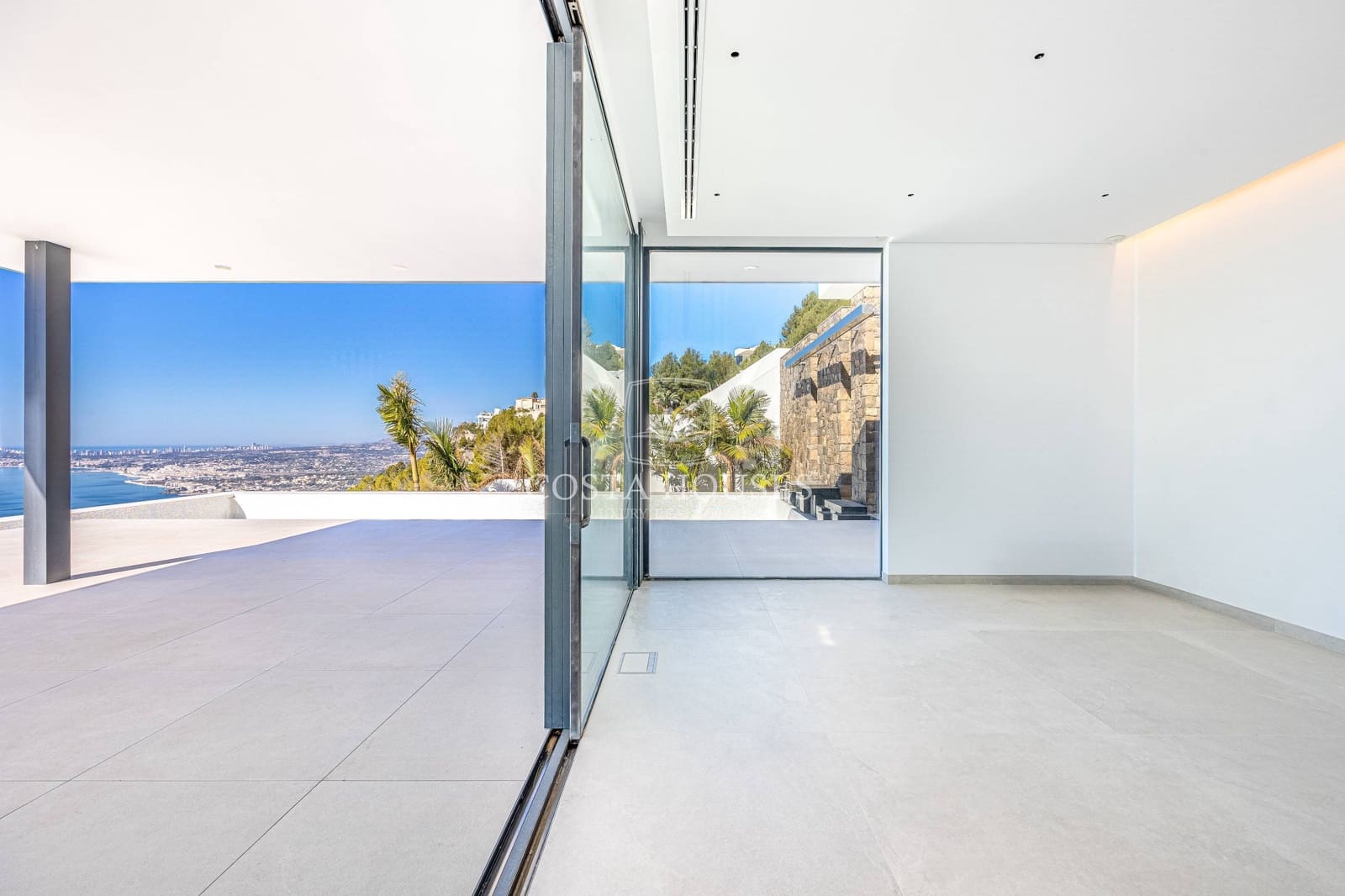 5 bedroom Villa for sale in Altea with pool garage - € 5,200,000 (Ref: 8864100)