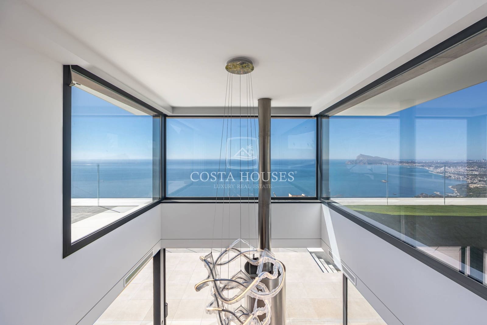 5 bedroom Villa for sale in Altea with pool garage - € 5,200,000 (Ref: 8864100)