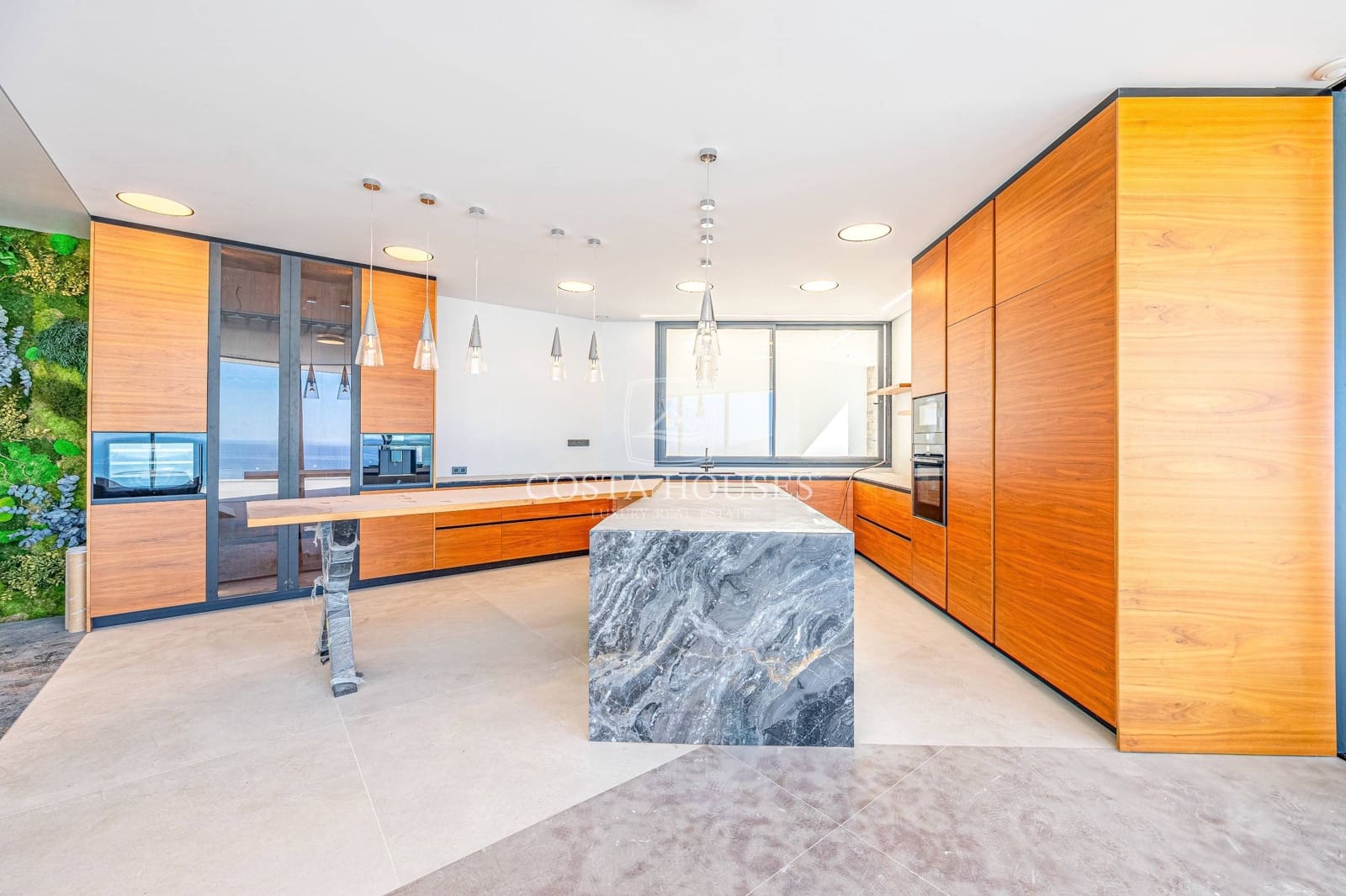 5 bedroom Villa for sale in Altea with pool garage - € 5,200,000 (Ref: 8864100)