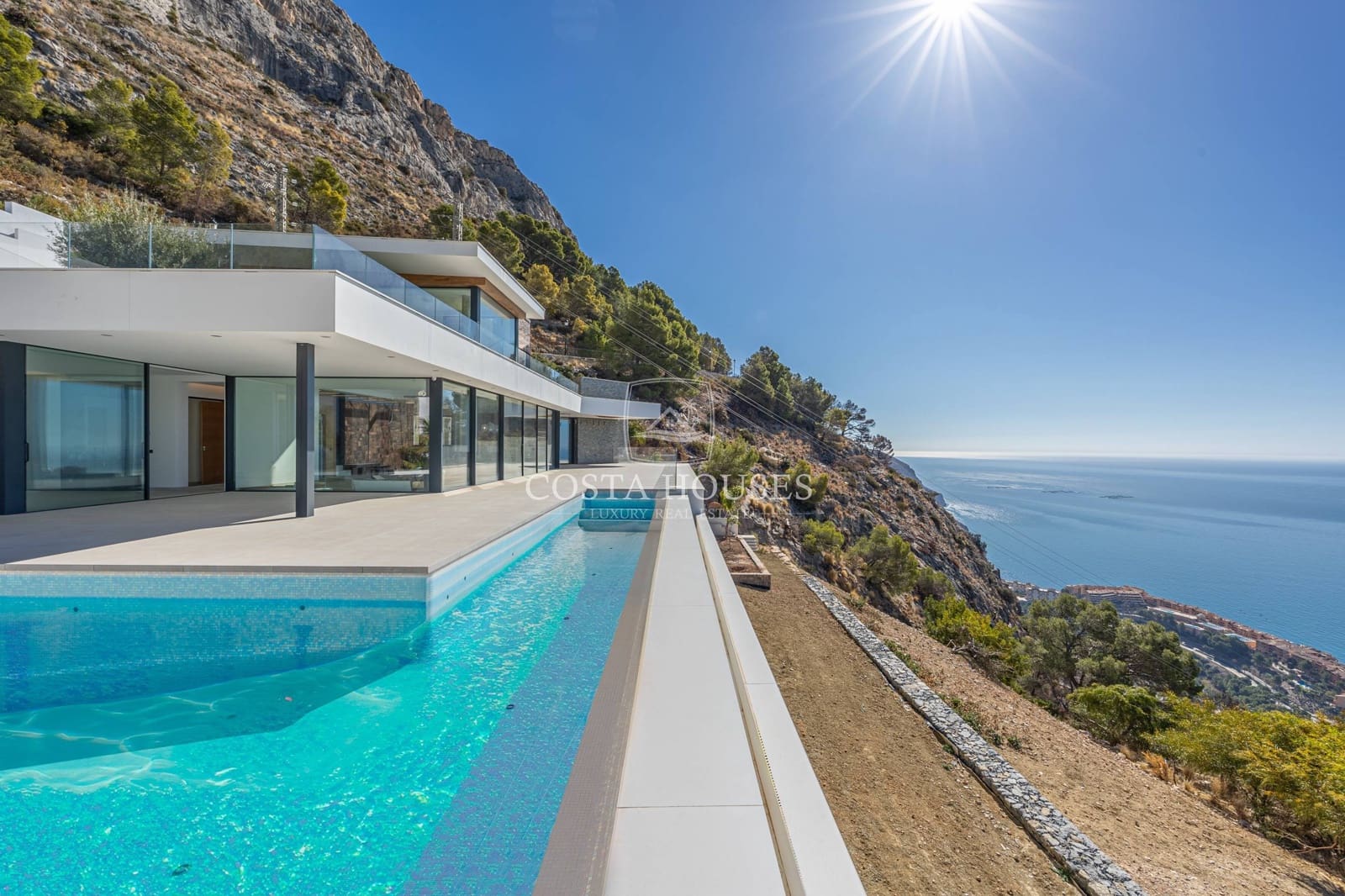 5 bedroom Villa for sale in Altea with pool garage - € 5,200,000 (Ref: 8864100)