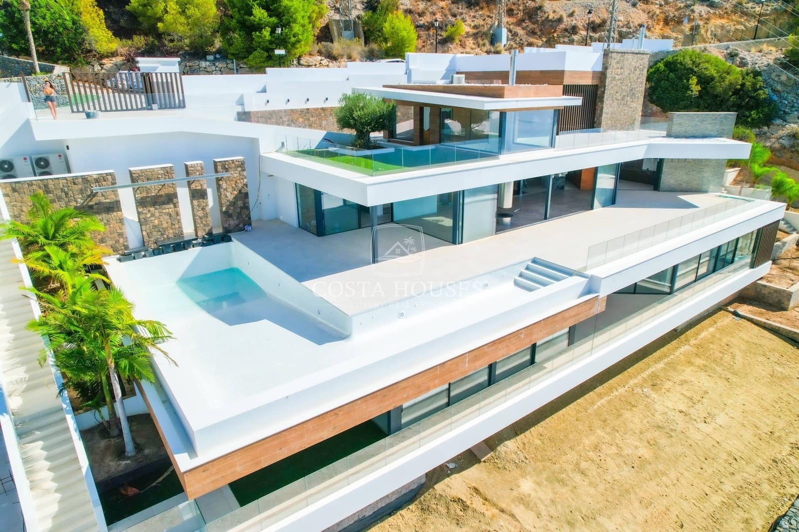 5 bedroom Villa for sale in Altea with pool garage - € 5,200,000 (Ref: 8864100)