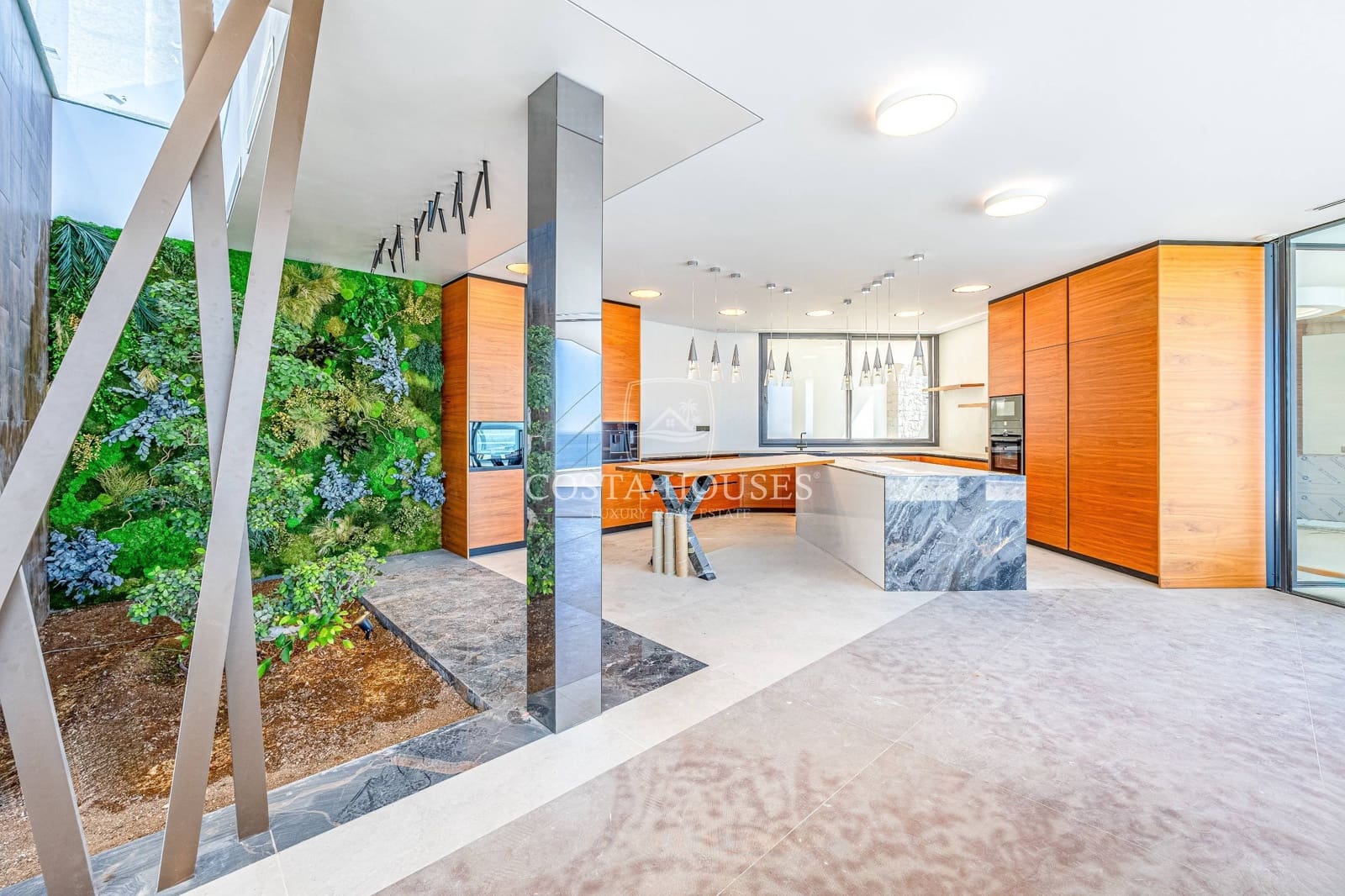 5 bedroom Villa for sale in Altea with pool garage - € 5,200,000 (Ref: 8864100)