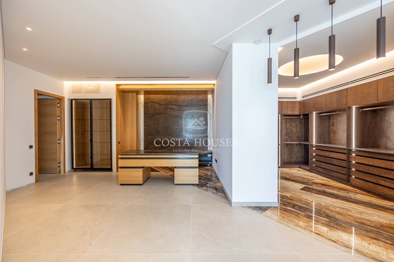 5 bedroom Villa for sale in Altea with pool garage - € 5,200,000 (Ref: 8864100)