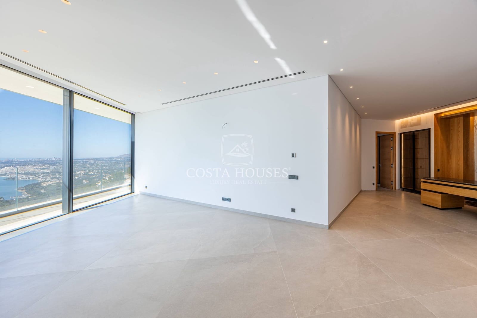 5 bedroom Villa for sale in Altea with pool garage - € 5,200,000 (Ref: 8864100)