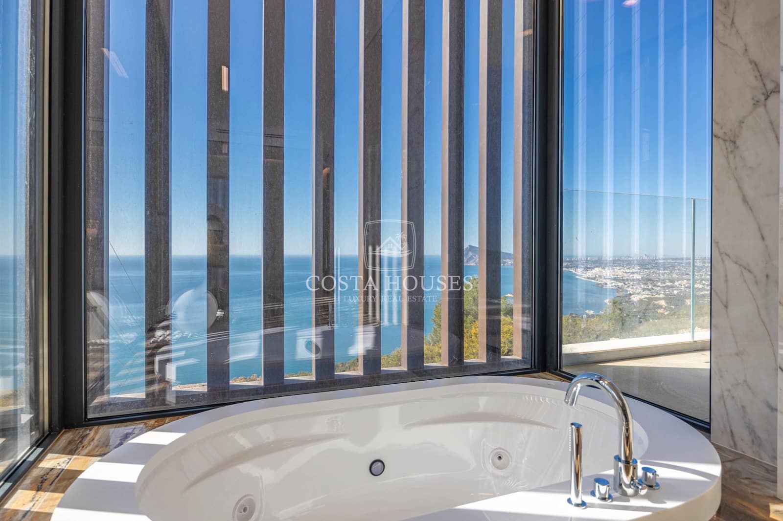 5 quarto Moradia para venda em Altea com piscina garagem - 5 200 000 € (Ref: 8864100)