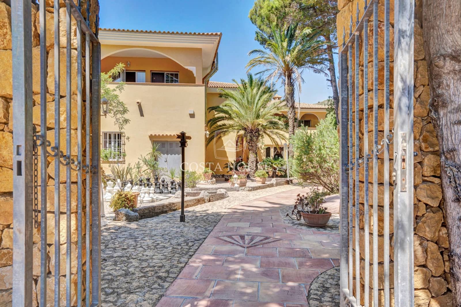 12 soveværelse Hotel til salg i Tarbena med swimmingpool garage - € 3.995.000 (Ref: 8864103)