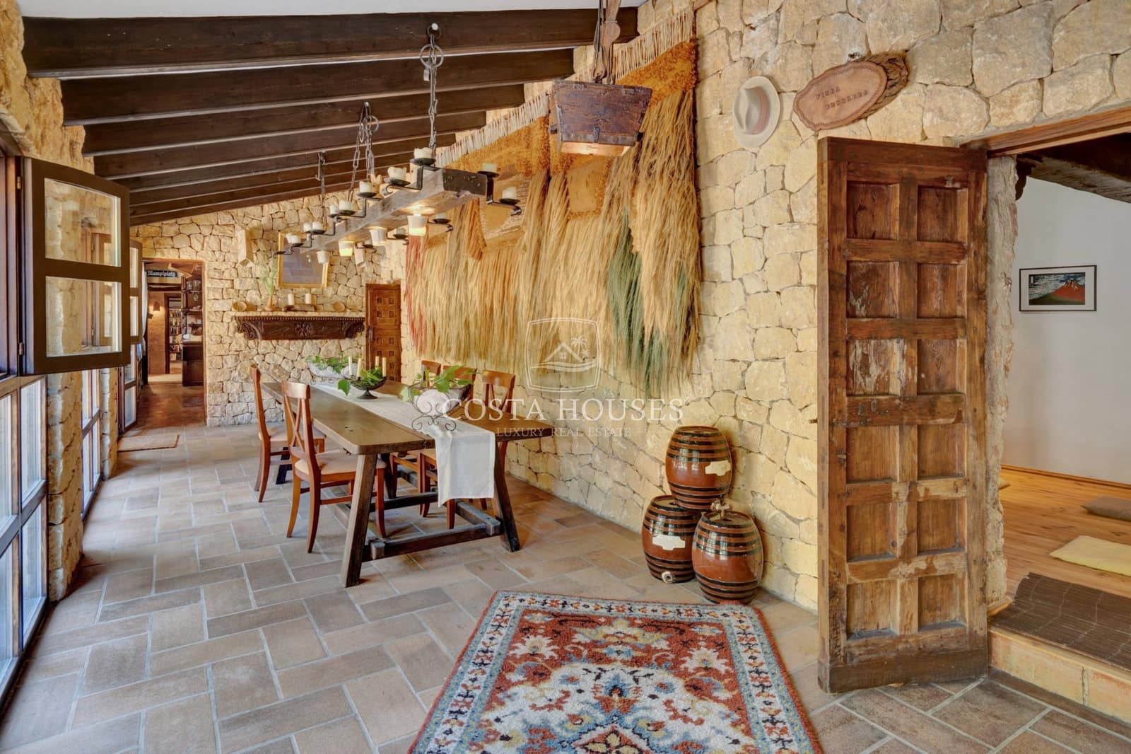 12 Zimmer Hotel zu verkaufen in Tarbena mit Pool Garage - 3.995.000 € (Ref: 8864103)