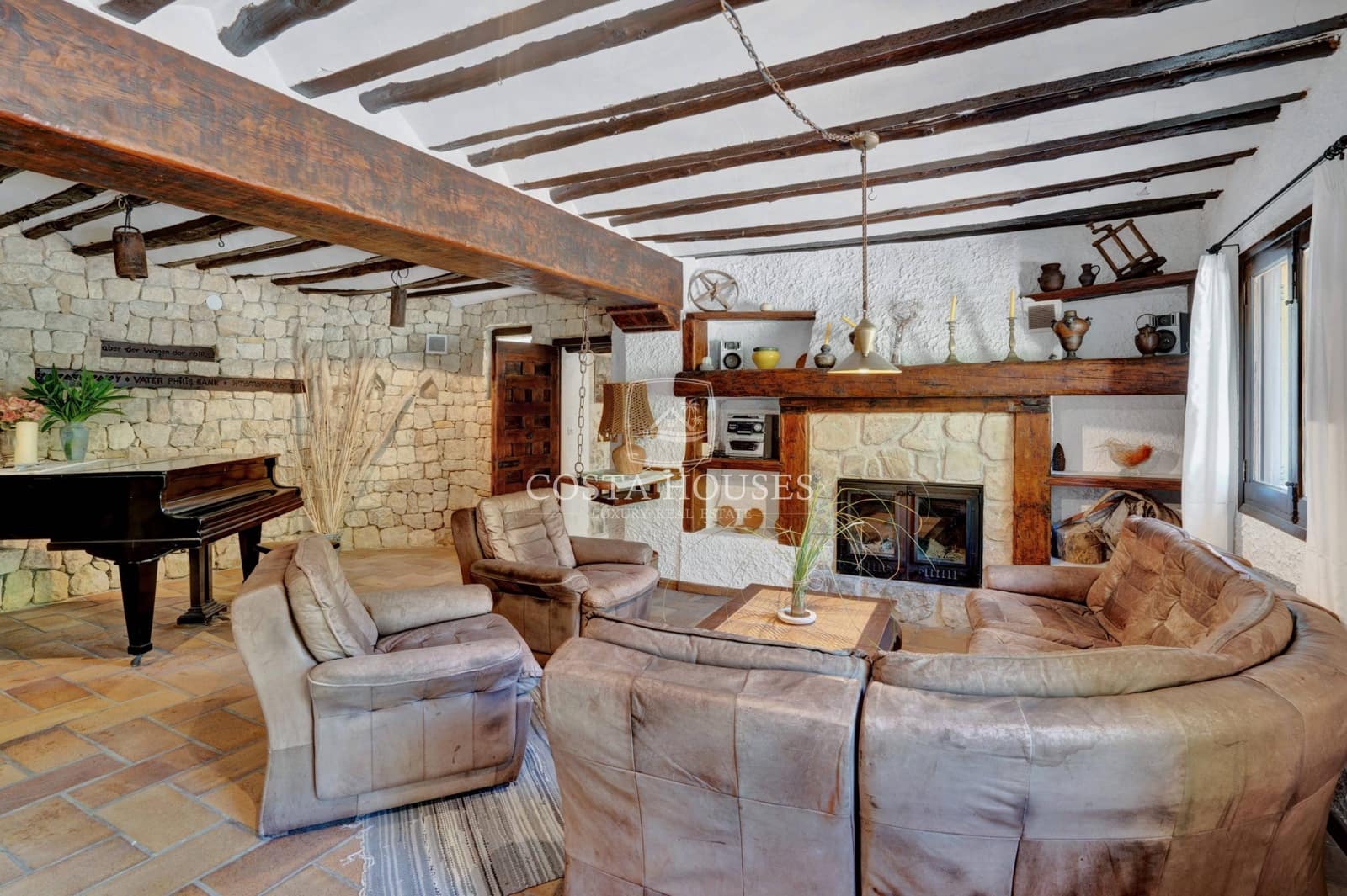 12 Zimmer Hotel zu verkaufen in Tarbena mit Pool Garage - 3.995.000 € (Ref: 8864103)