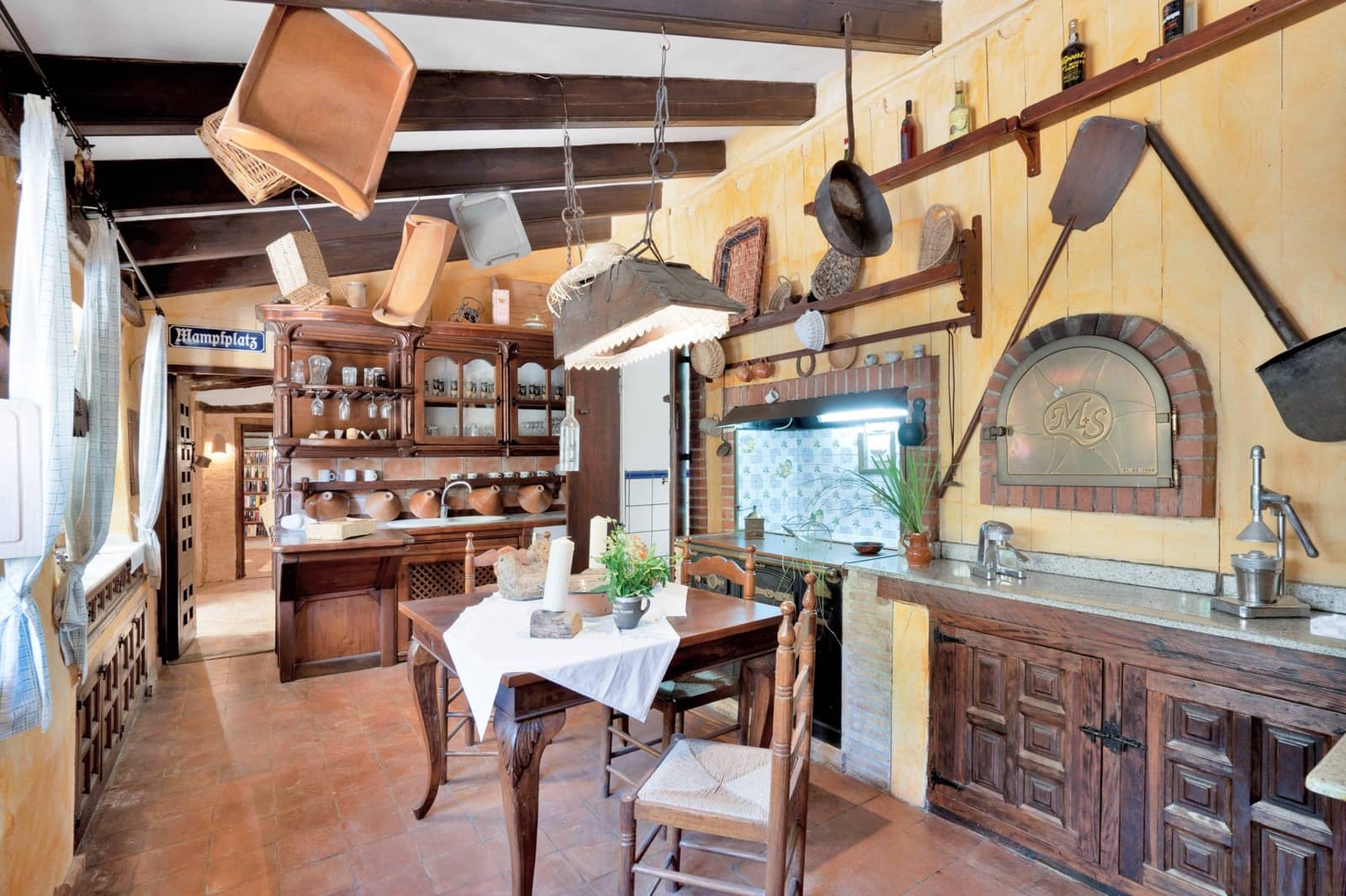 12 Zimmer Hotel zu verkaufen in Tarbena mit Pool Garage - 3.995.000 € (Ref: 8864103)