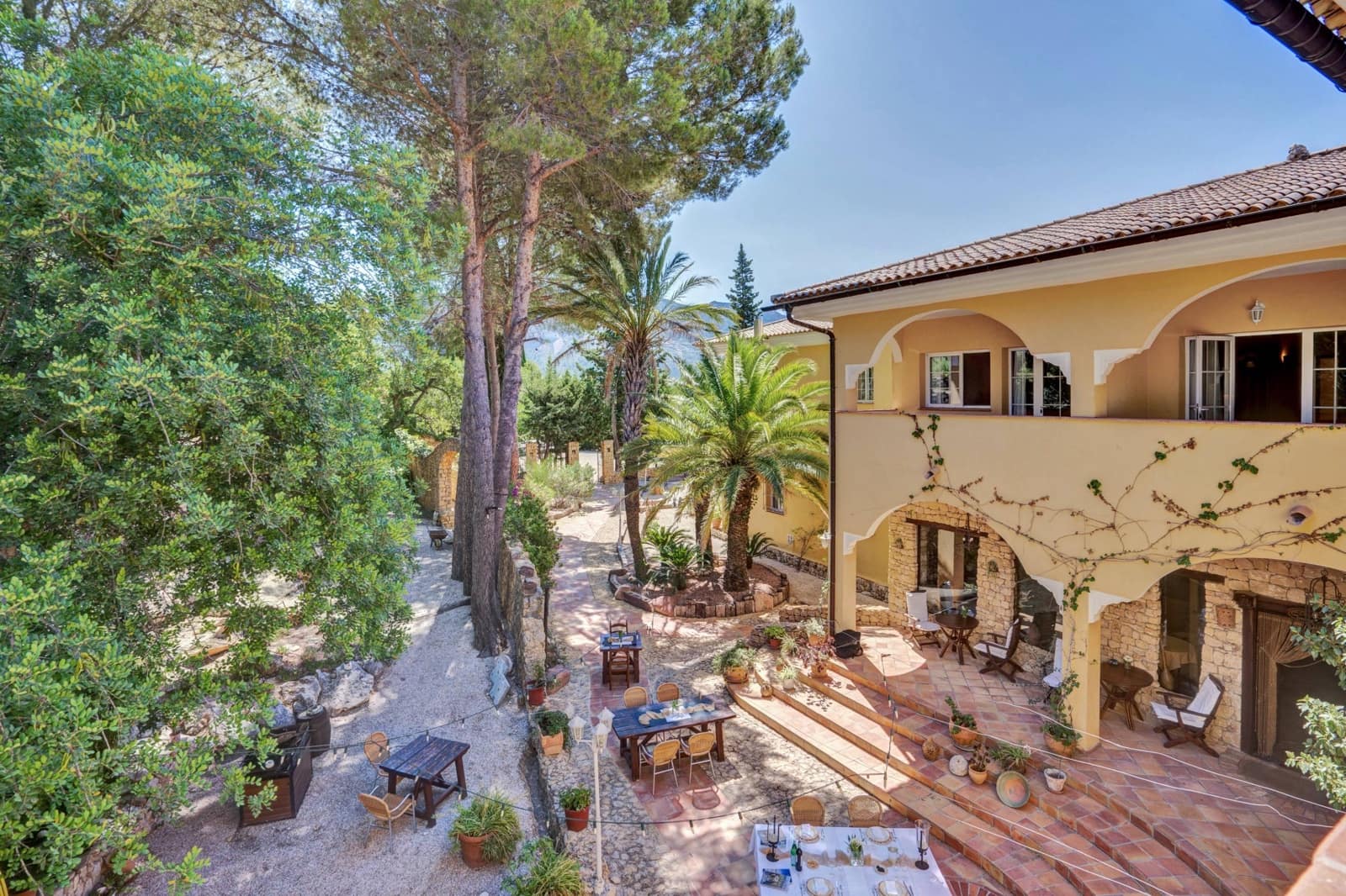 12 Zimmer Hotel zu verkaufen in Tarbena mit Pool Garage - 3.995.000 € (Ref: 8864103)