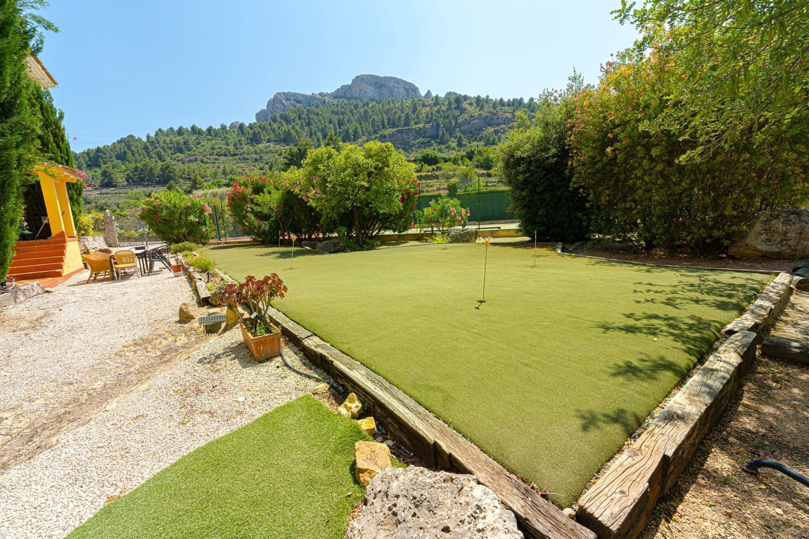 12 Zimmer Hotel zu verkaufen in Tarbena mit Pool Garage - 3.995.000 € (Ref: 8864103)