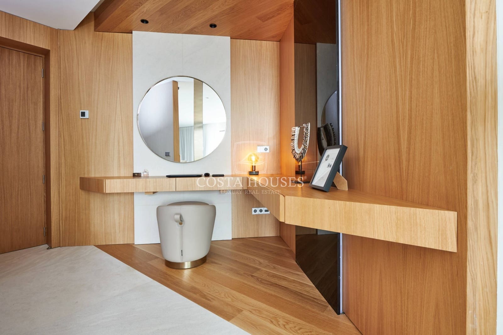 6 bedroom Villa for sale in Javea / Xabia with pool - € 5,700,000 (Ref: 8864106)