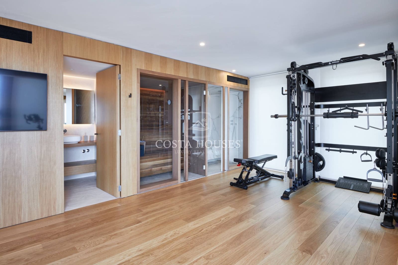 6 bedroom Villa for sale in Javea / Xabia with pool - € 5,700,000 (Ref: 8864106)