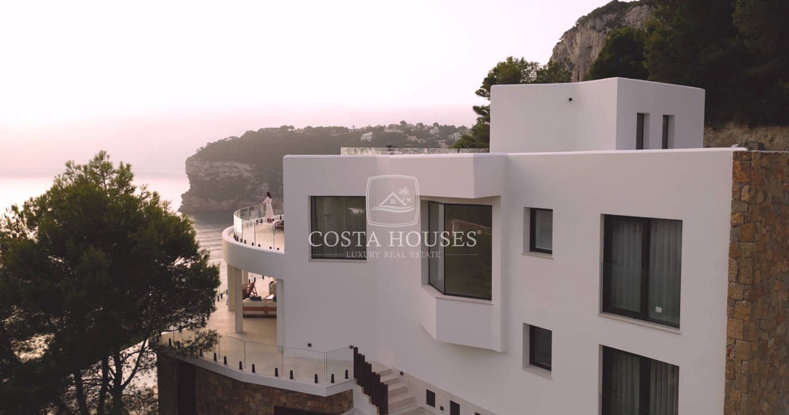 6 bedroom Villa for sale in Javea / Xabia with pool - € 5,700,000 (Ref: 8864106)