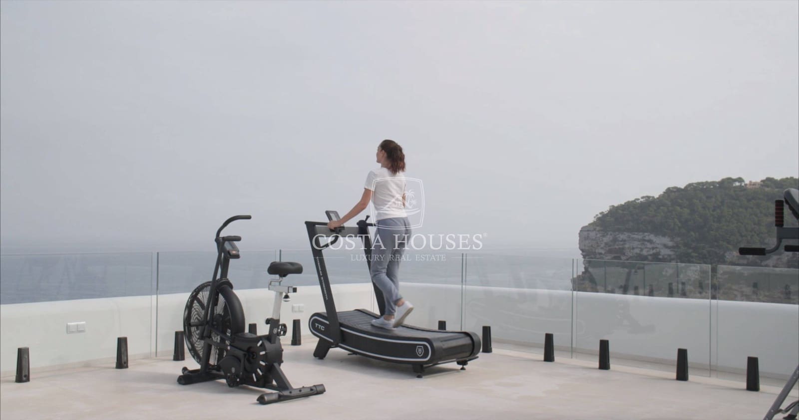 6 bedroom Villa for sale in Javea / Xabia with pool - € 5,700,000 (Ref: 8864106)