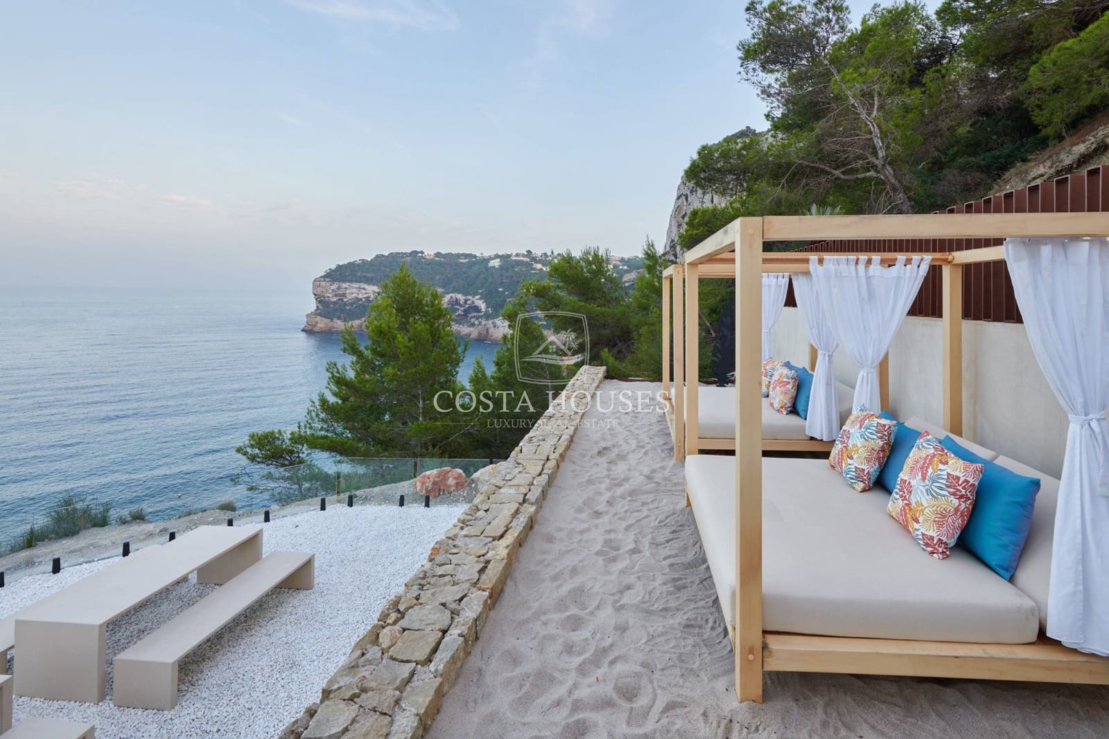 6 bedroom Villa for sale in Javea / Xabia with pool - € 5,700,000 (Ref: 8864106)