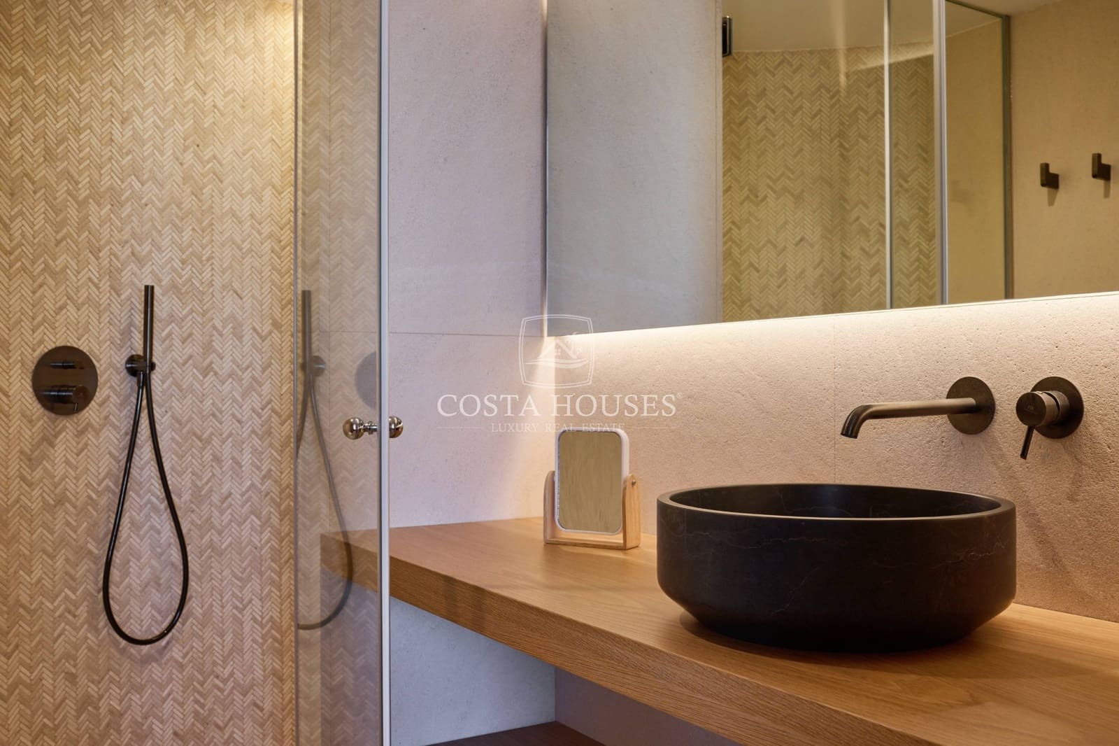 6 bedroom Villa for sale in Javea / Xabia with pool - € 5,700,000 (Ref: 8864106)