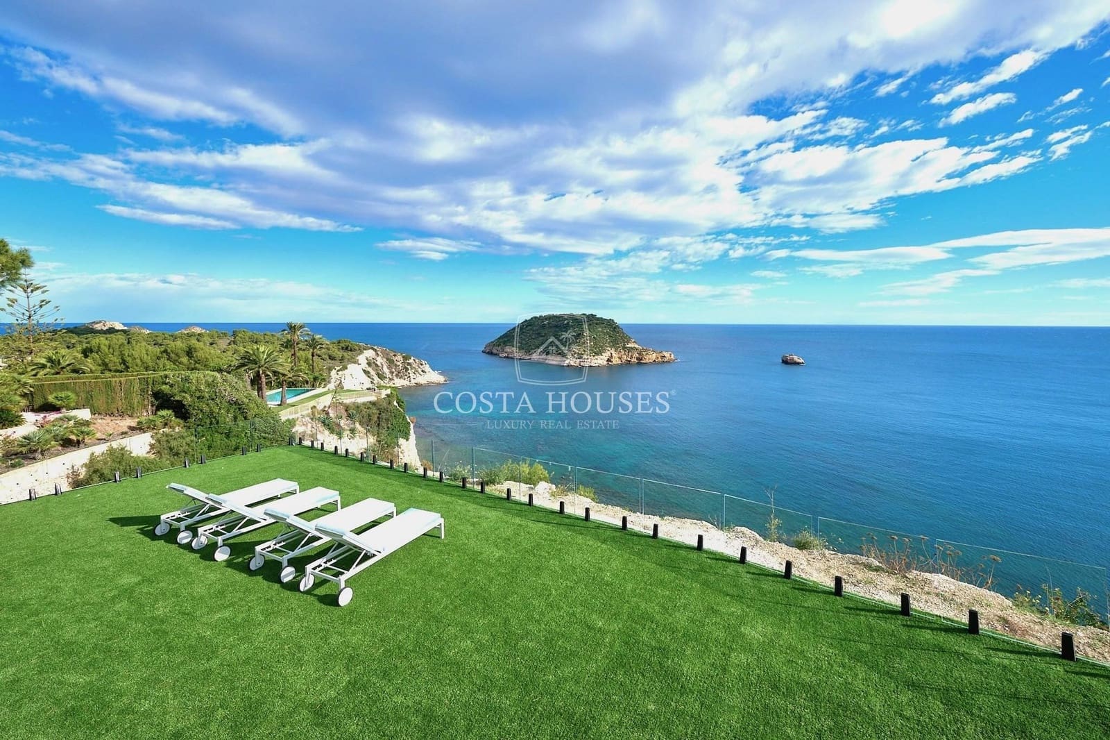 6 bedroom Villa for sale in Javea / Xabia with pool - € 5,700,000 (Ref: 8864106)